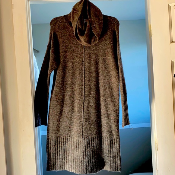 Liz Claiborne Dresses & Skirts - Liz Claiborne Sweater Dress
